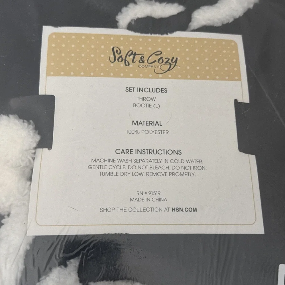 Soft Cozy Black White Sherpa Throw Bootie L Blanket Plush Winter Home Decor Gift